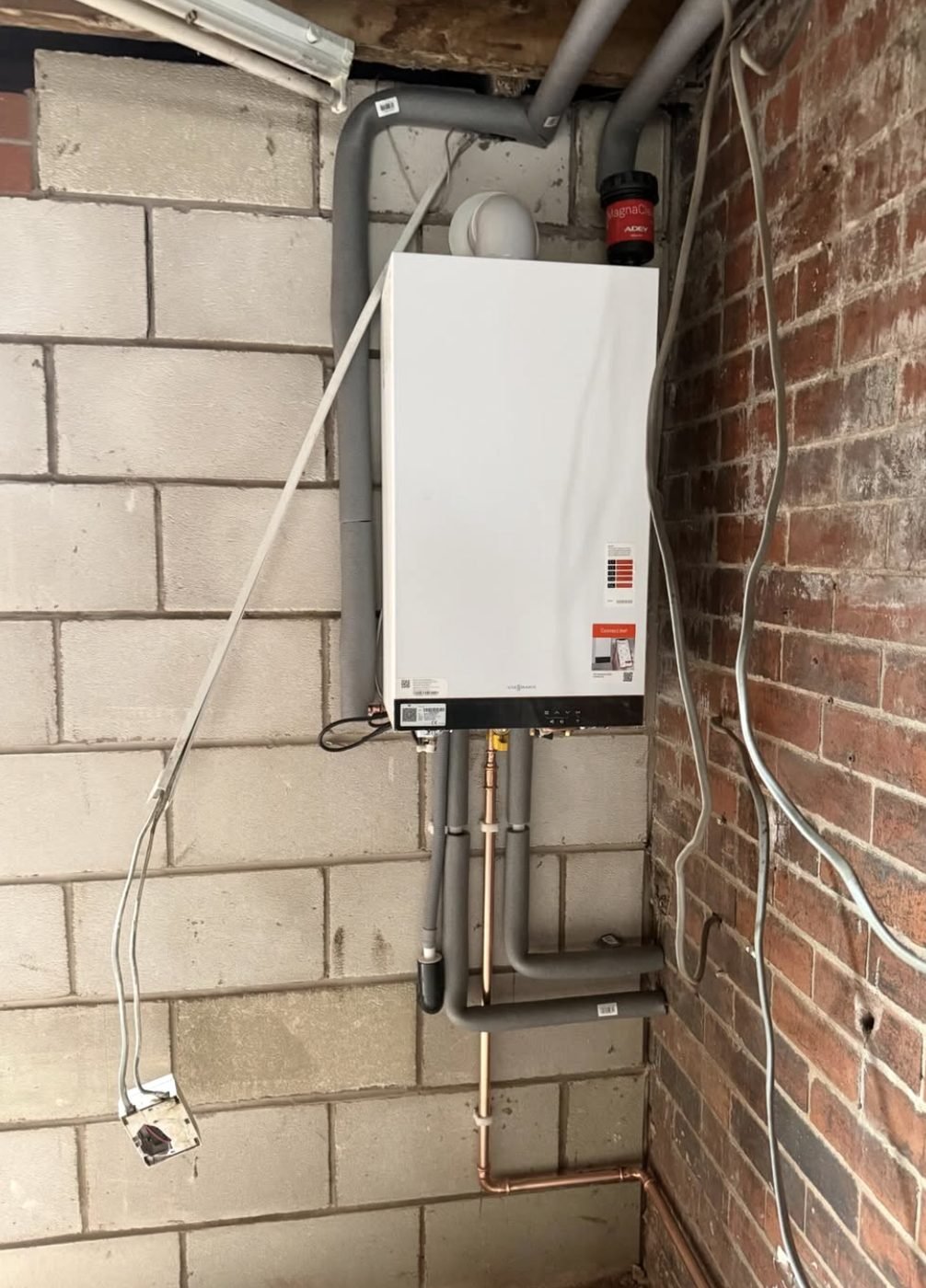 Boiler and filter installed by Gas Engineer To The Rescue Leeds