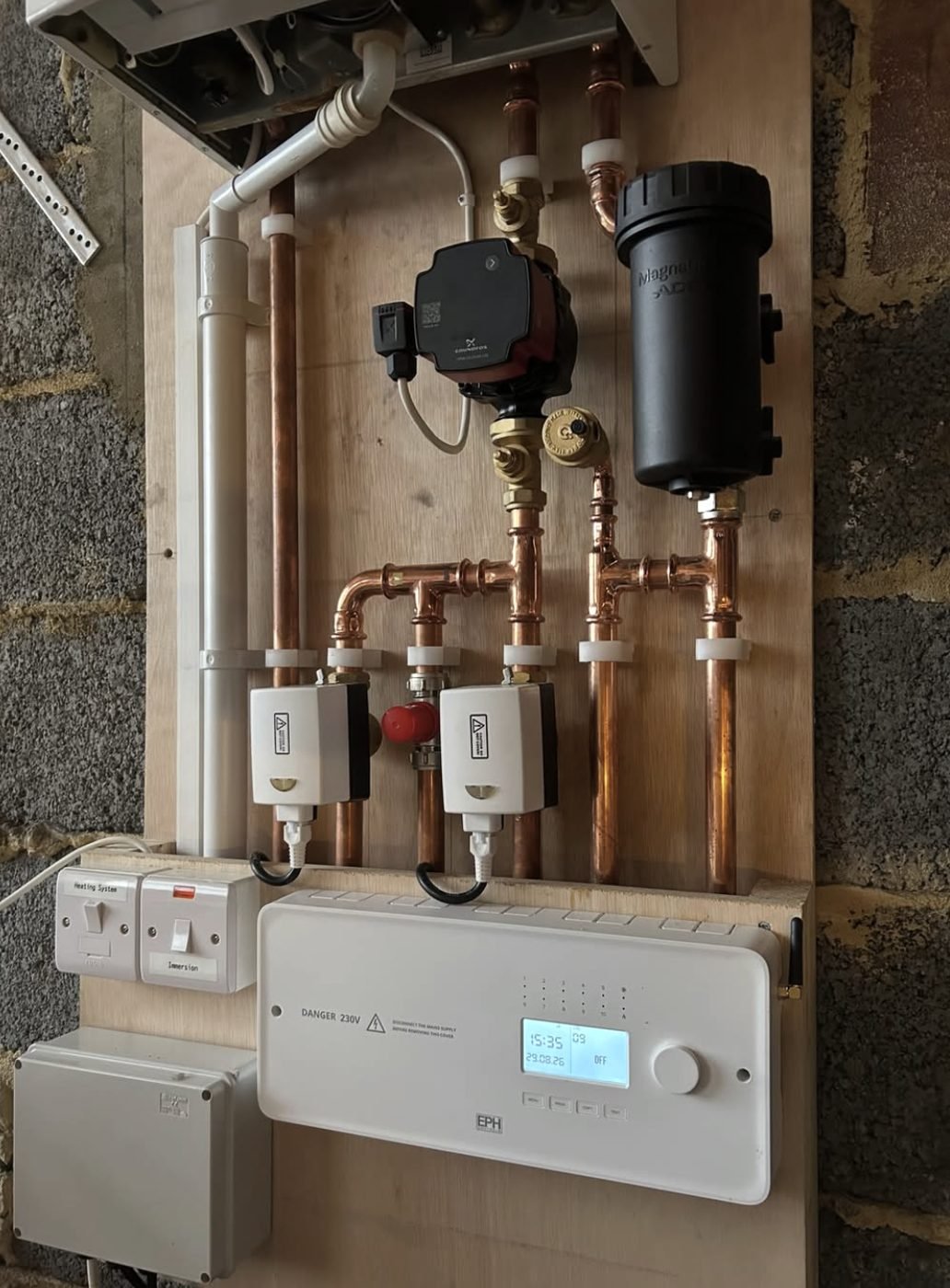 Two zone heating control board installed by Gas Engineer To The Rescue Leeds
